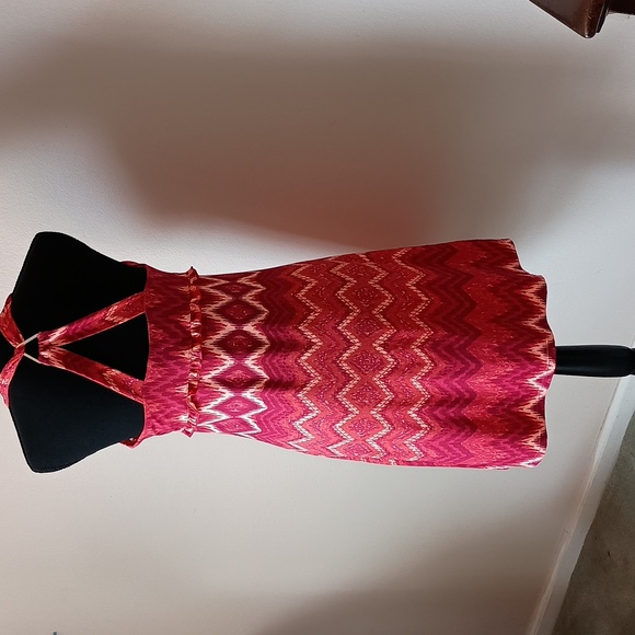 Cute Summer dress. Padded cups. Size M - Picture 2 of 4